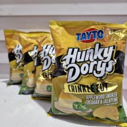 Tayto Hunky Dory Crinkle Cut Applewood Smoked Cheddar & Jalapeno Crisps 42g - 3 For £1