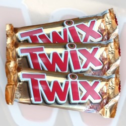 Twix chocolate Biscuit Bars 50g - 3 For 99p